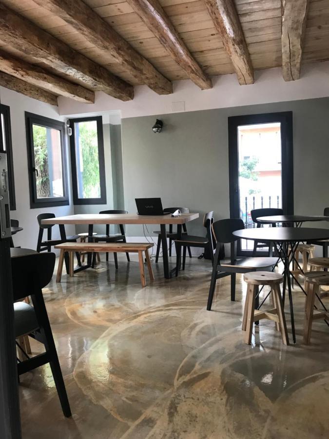 Albergue De Pas El Pont de Suert Εξωτερικό φωτογραφία